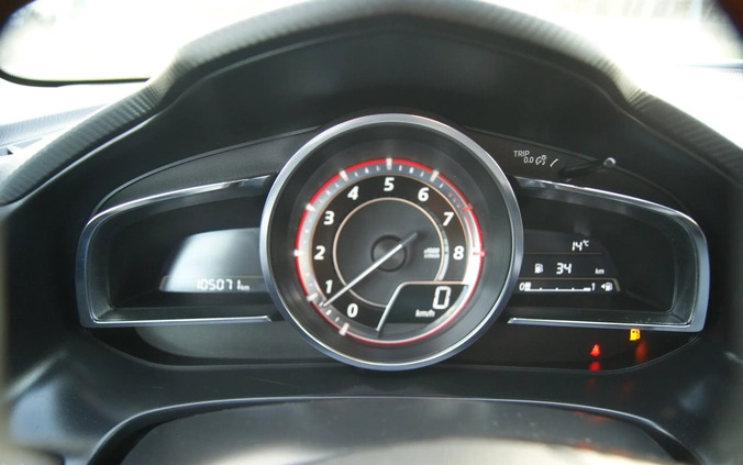 Mazda 3 cena 51900 przebieg: 105000, rok produkcji 2017 z Szczecin małe 781